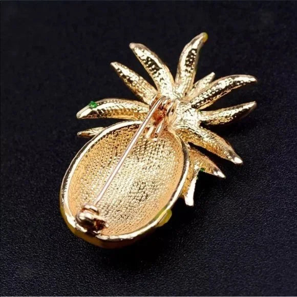 30% OFF NWT New Pineapple 🍍‎ Brooch Pin