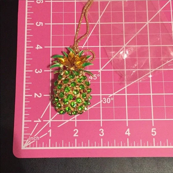 NWT New Huge Pineapple 🍍 Charm Necklace. Women's Fashion‎ Jewelry