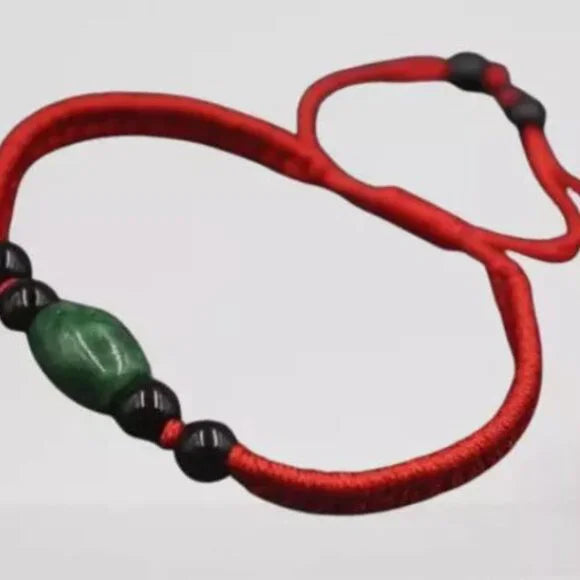 NWT Lucky Red String Thread Braided Knitted Jade Green Oval Bead Small Bracelet