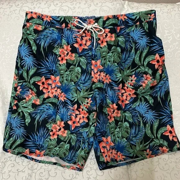 St. John's Bay Men's Board Shorts Big and Tall. Size 2XLT. Men's Fashion