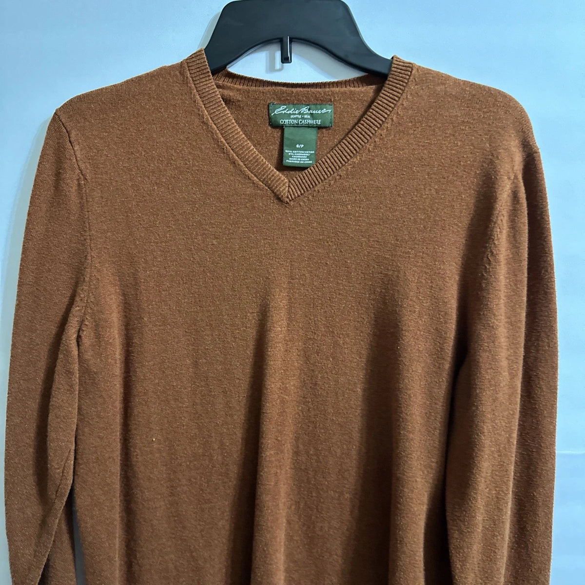 Eddie Bauer V-Neck Sweater Cotton Cashmere Cozy Stylish Size Small Winter Fall