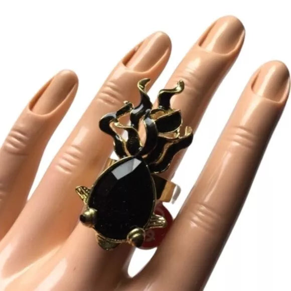 NEW Adjustable Chunky Ring Black Gem stones. Women's Fashion Accessories.