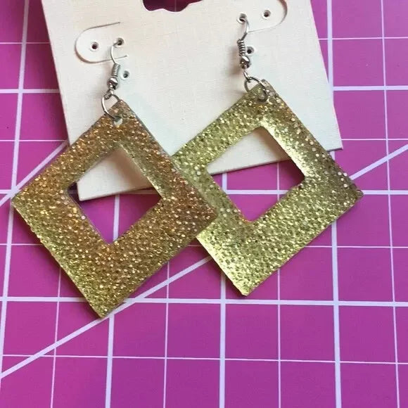 NWT Glitter Yellow Diamond Big Chunky Earrings. Women's Fashion Accessories.