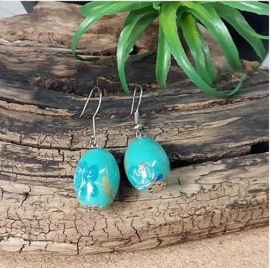 New E296 Hand-Painted Robin's Egg Beaded Drop Earrings. Women's Fashion.