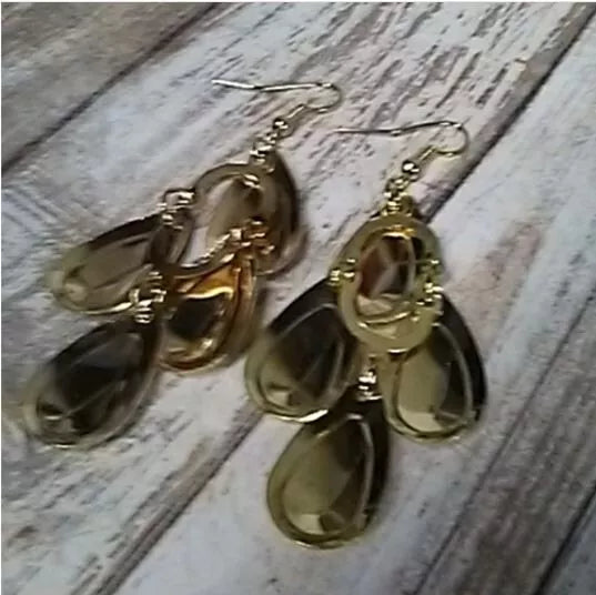 New E814 Gold Stardust Teardrop Earrings. Women's Fashion Accessories.