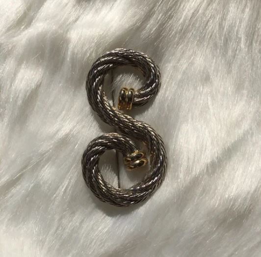 "S” Design Metal Braided Silver Plated Brooch Pin