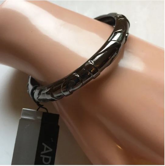 Brand New Fashion Bracelet. Women's Fashion Accessories