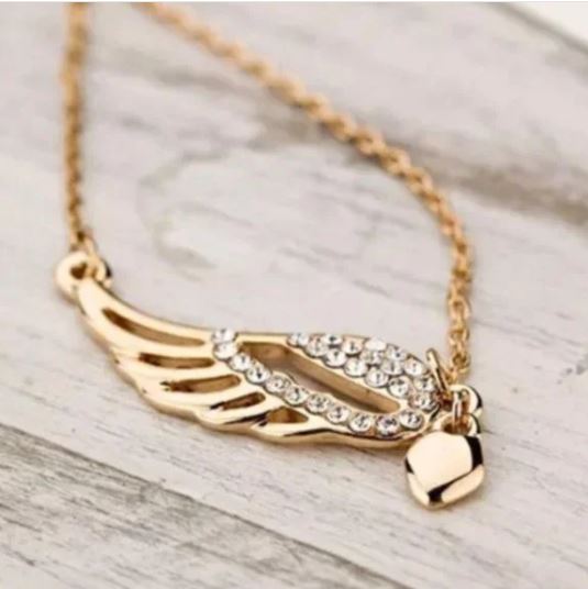 Brand New Angel Wings Love Heart Fashion Jewelry Pendant Chain Necklace