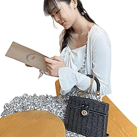 Handwoven Rattan vintage purse Bag Natural Chic Casual Handbag Beach Sea tote Basket Straw vacation Bag - Findsbyjune.com