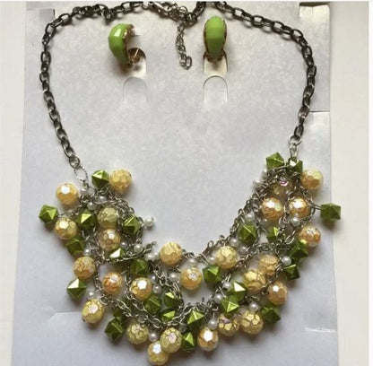 50 % OFF ⬇️ Brand New Chunky Lime Green Beads Gems Necklace Earrings Set Women's Fashion
