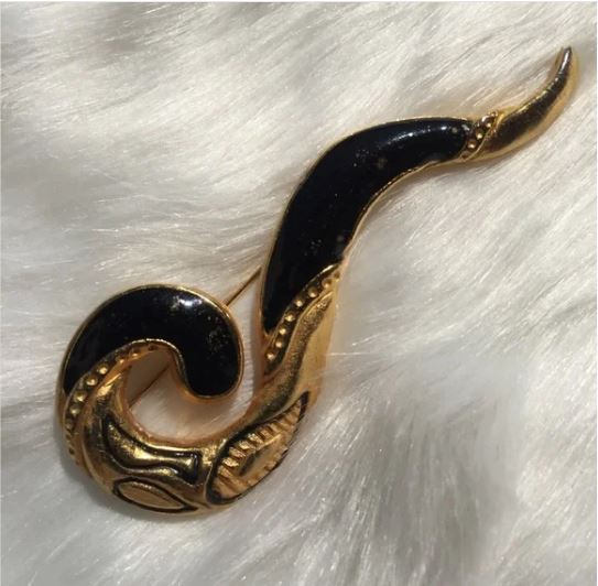 FREE with $29 Purchase. Pretty Black Gold Plated Shiny Brooch Pin