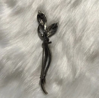 Silver Tulip Flower Design with Crsytal Rhinestone. Silver plated Brooch