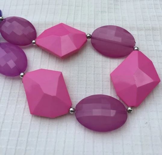 Brand New Pretty Pink Purple Necklace Earrings Set. Women's Fashion Jewelry