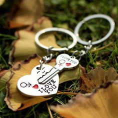 2 pcs Silver Plated Lovers Keychain Set