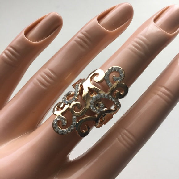 Brand-new big chunky adjustable ring 💍 for women & Ladies. fashion jewelry. 💎 Gold-tone with rhinestones shiny sparkly. - Findsbyjune.com