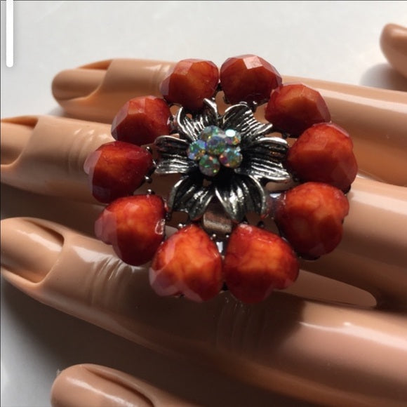 Brand-new big chunky adjustable statement ring 💍 fashion jewelry. 💎 Red orange 🍊 floral design. Women's Ladies Fashion Jewelry - Findsbyjune.com