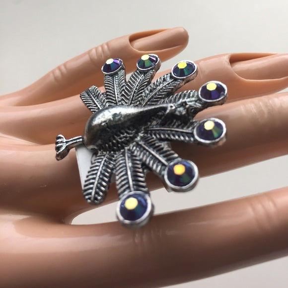 Brand-new big chunky adjustable ring 💍 for woman & Ladies. fashion jewelry. 💎 pretty peacock design with rhinestones. - Findsbyjune.com