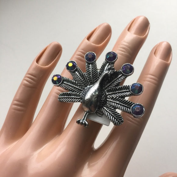 Brand-new big chunky adjustable ring 💍 for woman & Ladies. fashion jewelry. 💎 pretty peacock design with rhinestones. - Findsbyjune.com